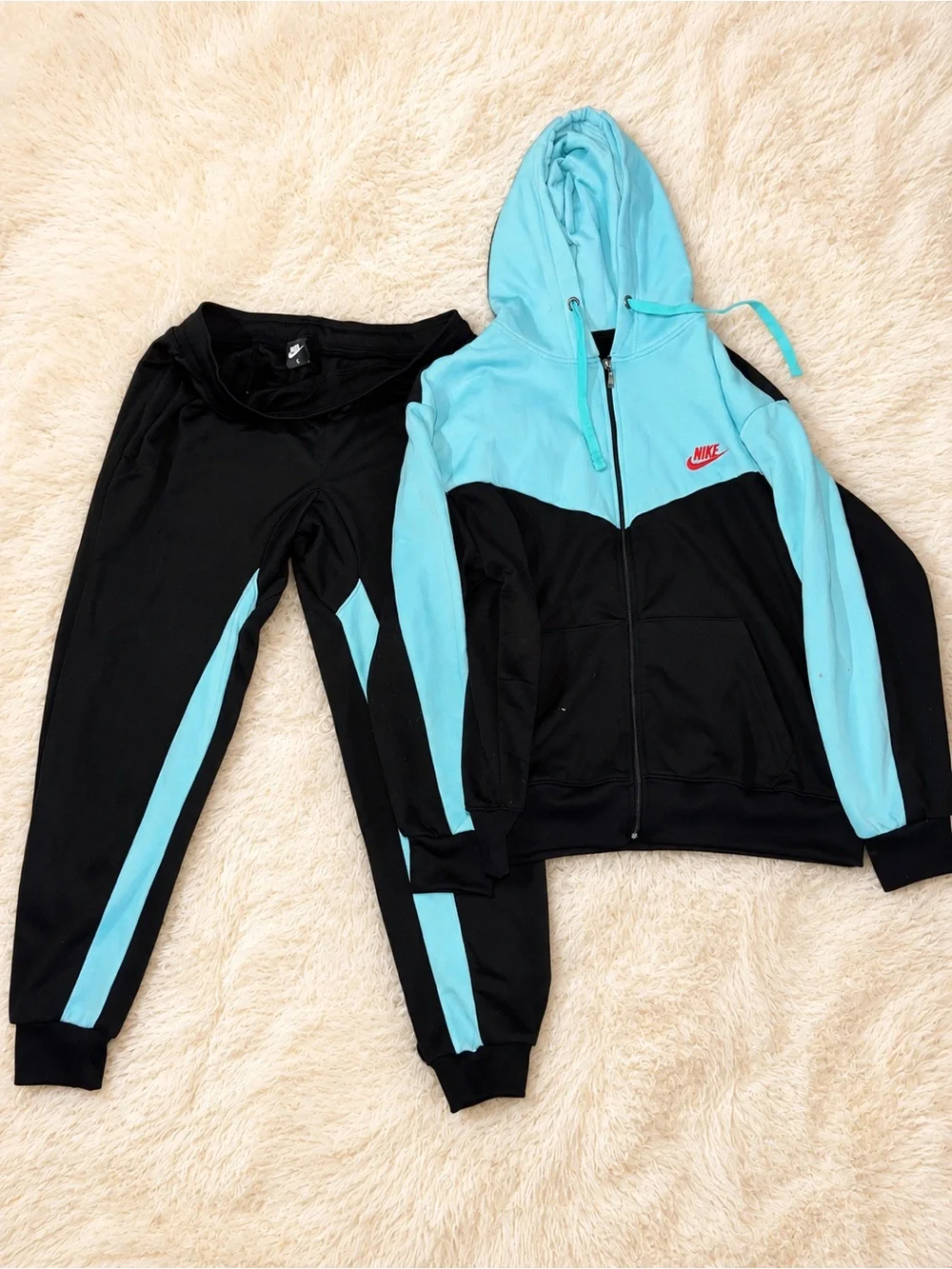 Nike Black & Aqua Tracksuit Set – Hoodie & Joggers – Women’s L